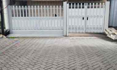 disewakan rumah simokerto