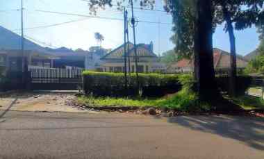 Rumah Kolonial Belanda Bersih Terawat di jl. Suryakencana Dago Bandung