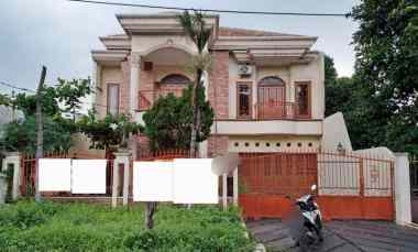 Disewa Rumah Furnished Lingkungan Aman Nyaman di Taman Modern