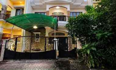 disewakan rumah taman mutiara pakuwon city
