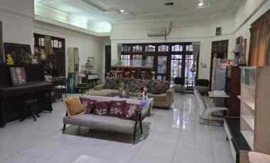 Rumah dekat Pusat Kota Full Furnish dan Siap Huni di Tunggorono