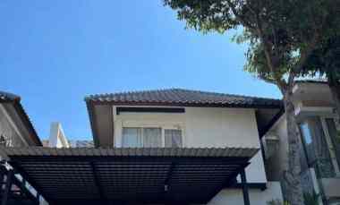 disewakan rumah villa taman telaga