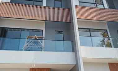 For Sale Fresh House Setraduta Bandung