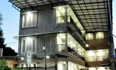 gayung kebonsari full furnish 3 lantai guest house