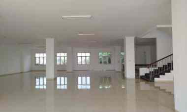 Gedung Raya Jemursari, 3 Lantai, AC 18 Unit