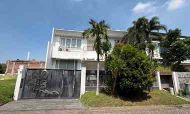 Rumah Dijual di Graha Famili