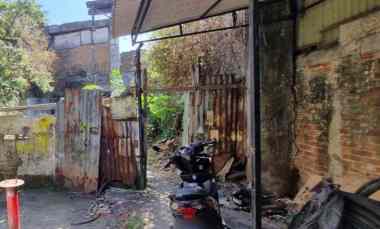 Komersial Dijual di Kebon pisang