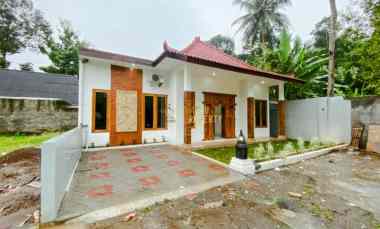 Hunian Modern Bernuansa Jawa di Jantung Borobudur 3KT