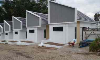 Rumah Dijual di KARANGPLOSO