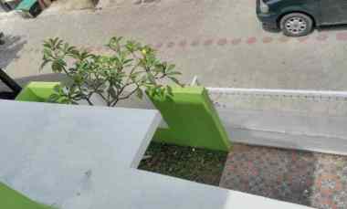 jual rumah 2 lantai di perum gsi 290jt nego