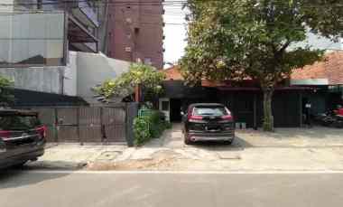 jual rumah cocok untuk usaha di cikini jakarta pusat