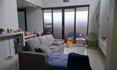 Jual Rumah Komplek di Vila Dago, Benda Baru