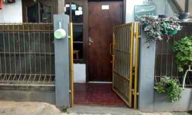 jual rumah lokasi strategis