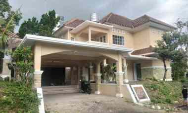 jual rumah mewah di komplek pesona merapi sleman jogja