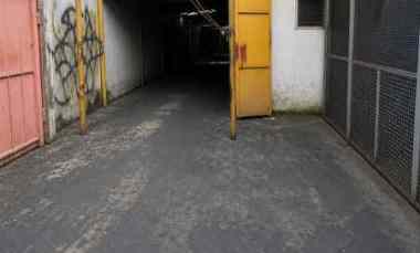 Jual Tanah AJB Ada Rumah, Kantor, Gudang di Kawasan3