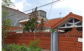 Ketintang Wijaya Rumah 1.5 Lantai