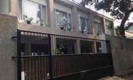 Rumah Kost2an Bagus di jln Hang Lekiu Kebayoran Baru Jakarta Selatan