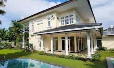 Luxury Timeless Spacious Home For Sale