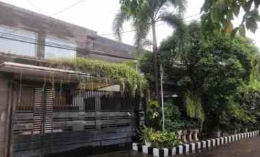 Rumah Dijual di Manyar Kartika