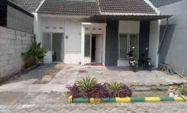 Dijual Rumah di Perumahan Quality Garden Riverside,Krian