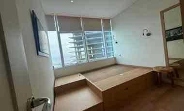 Regatta Apartemen Tower New York Lantai 20 Furnished