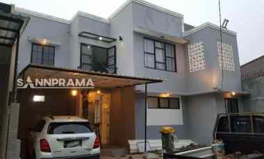 ruamh besar semi furnished cirendeu