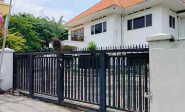 Komersial Disewakan di Jl. Diponegoro, Darmo, Kec. Wonokromo, Surabaya Selatan