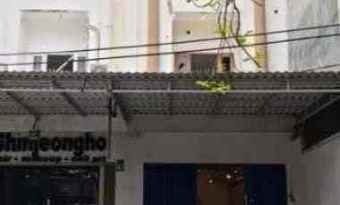 Ruko 3 Lantai Raya Darmo, Hadap Utara