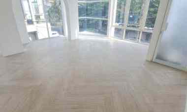 Ruko Darmahusada Indah Barat, Strategis