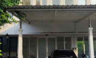 Ruko Pakuwon City Bizhome Strategis, Parkir Luas