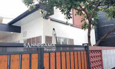 Rumah 1,5 Lantai Mezzanine di Perumnas Depok 1 - MeLin