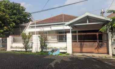 Rumah 1 Lantai di Manyar Jaya Surabaya Luas 300m2