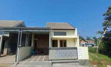 Rumah 1 Lantai Lokasi dekat Exit Tol Pakis