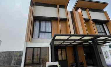 Rumah 1m-an Persis Samping Bandara