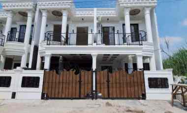 rumah 2 lantai classic eropa di grand depok city