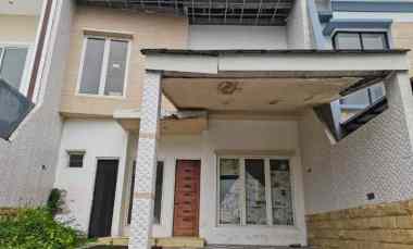 Rumah 2 Lantai di Palm Beach Pakuwon City