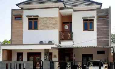 Rumah 2 Lantai Minimalis Modern di Ciracas Jakarta Timur