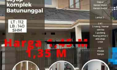 Rumah 2 Lantai One Gate System Sayap Batununggal