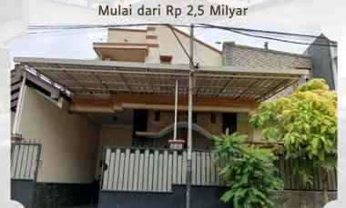 rumah 2 lantai siap huni