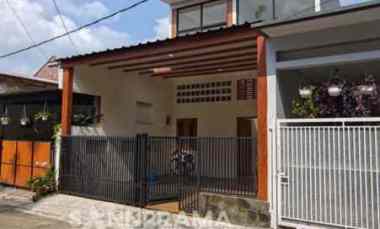 Rumah 2 Lantai Siap Huni dalam Perumahan Beji -RiLin