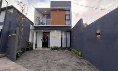 Rumah 2 Lantai Siap Huni di Jogja Utara
