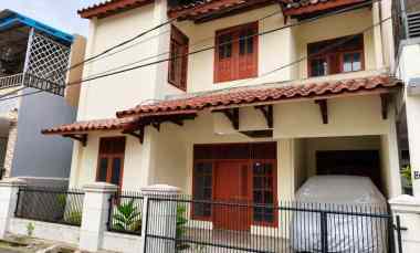 rumah 2 lantai siap huni lt 130m