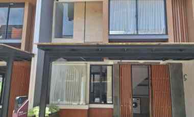 Rumah 2 Lantai tanpa Dp dekat Stasiun dan Toll Serpong