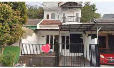 Rumah 2 Lantai Terawat di Pamulang Timur