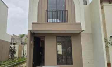 Rumah 2 Lantai View Gunung