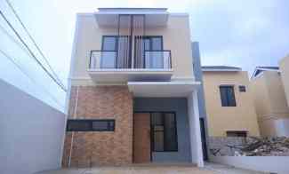 Rumah 2 Lt Dgn Design Elegant di Daerah Strategis