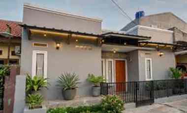 rumah 3 kamar tidur lokasi dekat jalan raya