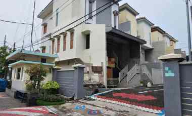 rumah 3 lt lokasi semolowaru surabaya