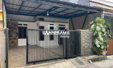 Rumah Apik Terawat dalam Cluster di Pasir Putih, Depok