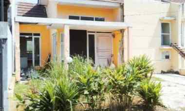 Rumah Asri Bukit Mekar Wangi, Bogor